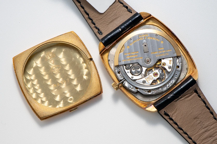 Ultra Thin Automatic Cushion Case Watch Ref. 2045 in 18k Yellow Gold
