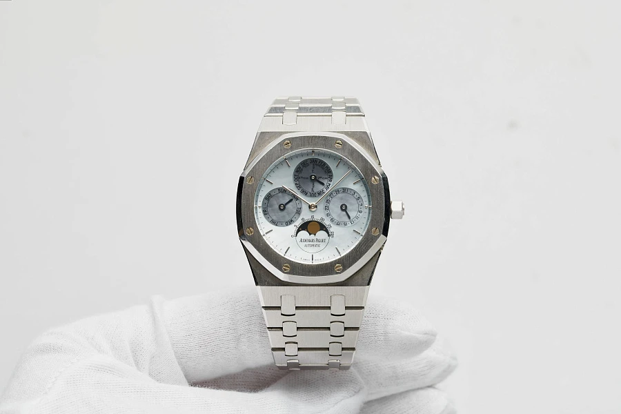 Platinum Perpetual Calendar