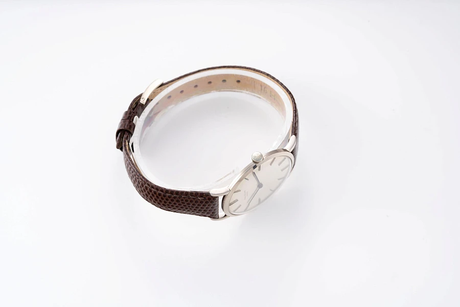 Calatrava Linen Dial Ref. 3538 in 18k White Gold