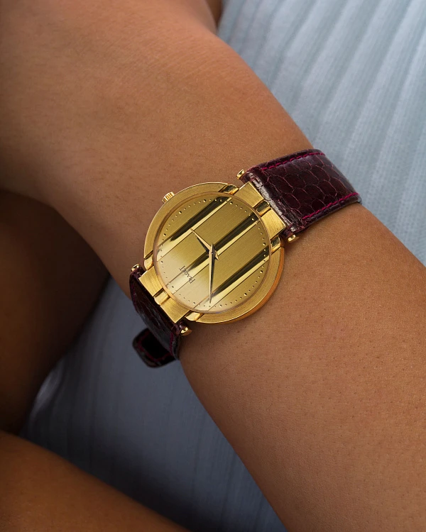 Polo Quartz Ref. 8673 in 18k Yellow Gold