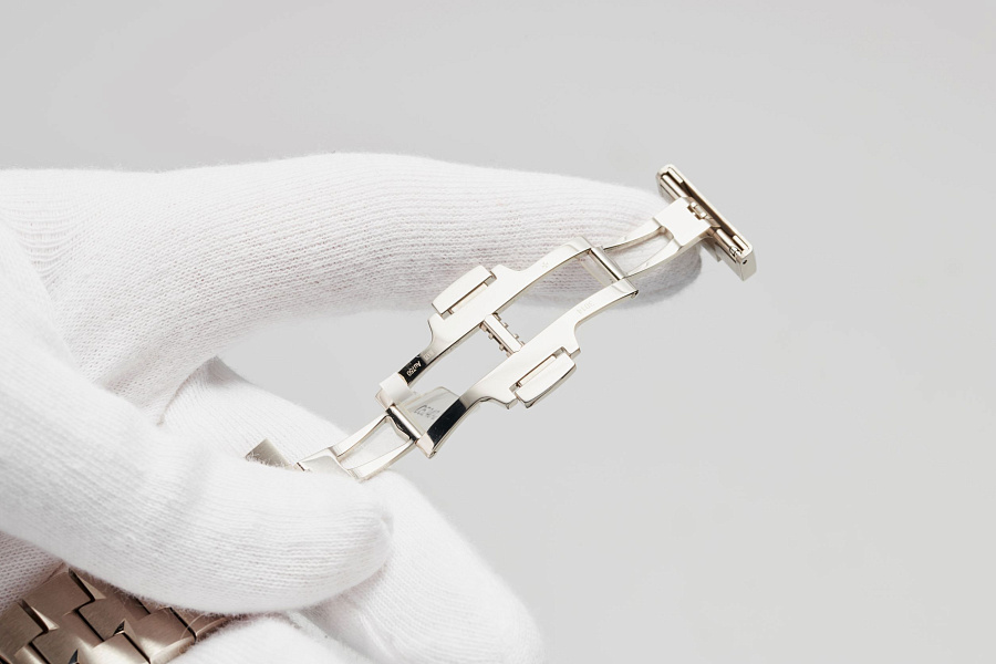 Overseas Perpetual Calendar