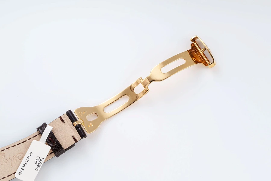 Classique Ref. 7337 in 18k Yellow Gold