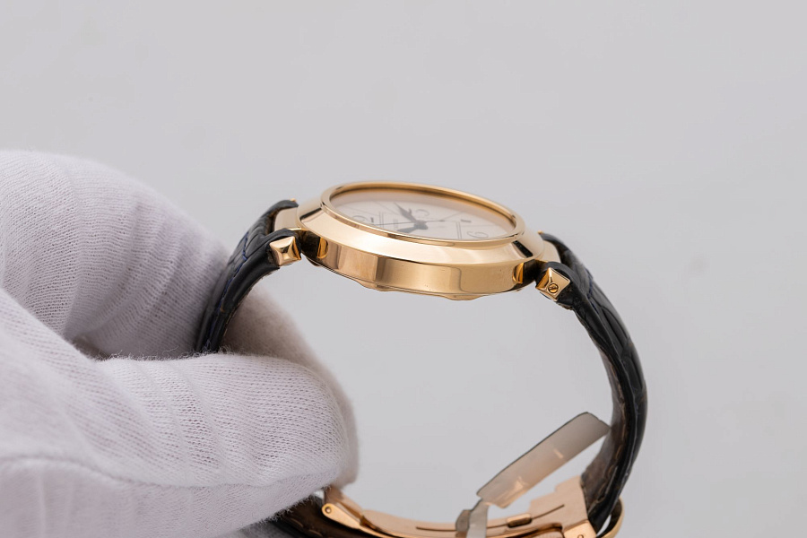 Pasha 18K Yellow Gold
