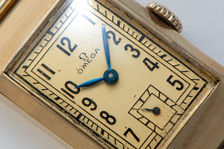 Vintage Rectangular Watch in 14k Yellow Gold with 18k Yellow Gold Bracelet