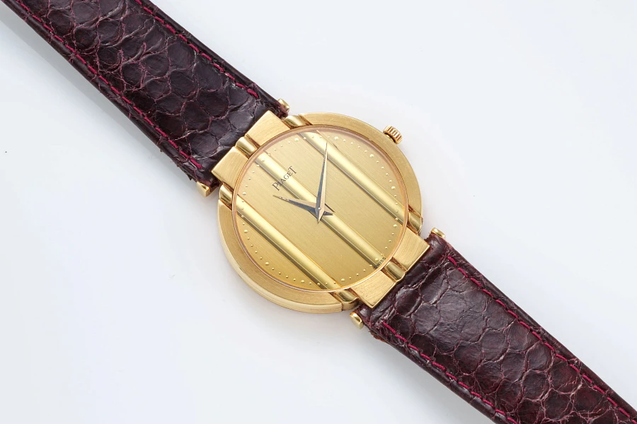 Polo Quartz Ref. 8673 in 18k Yellow Gold