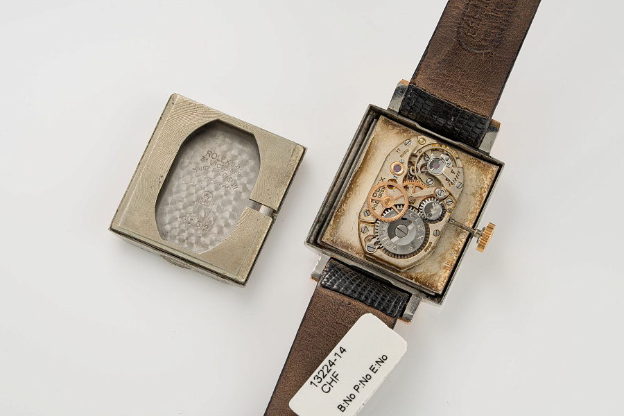 Rectangular Chronometer Ref. 4152 in Stainless Steel and Rose Gold