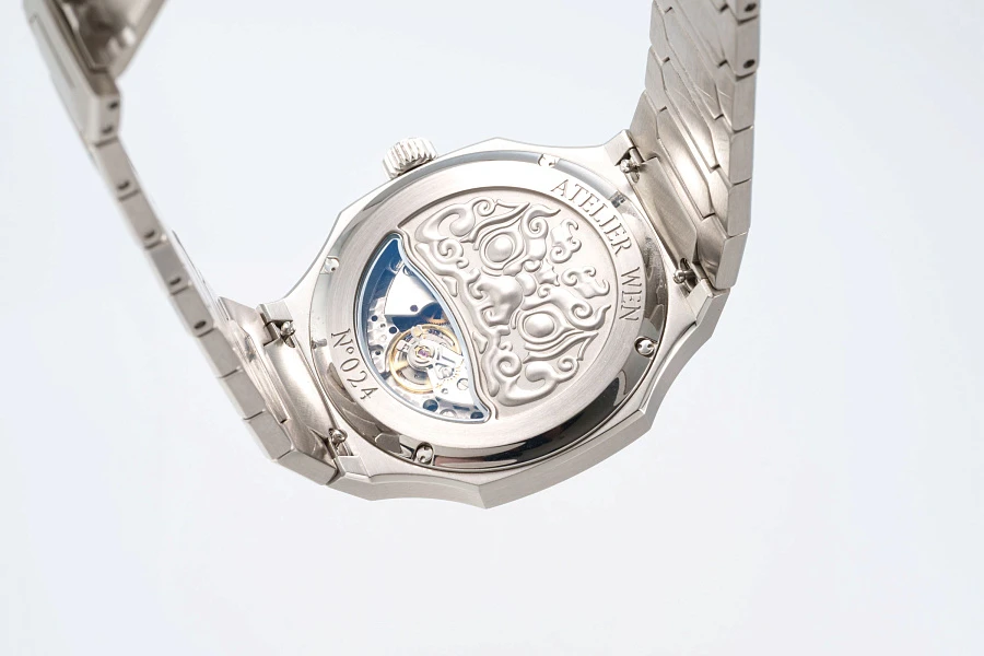 Perception V1 'Ying' in Stainless Steel