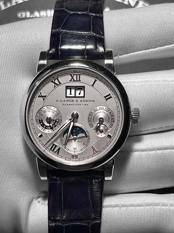 Langematik Perpetual Calendar