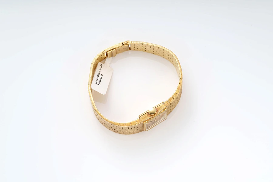 Ladies Watch in 18k Yellow Gold