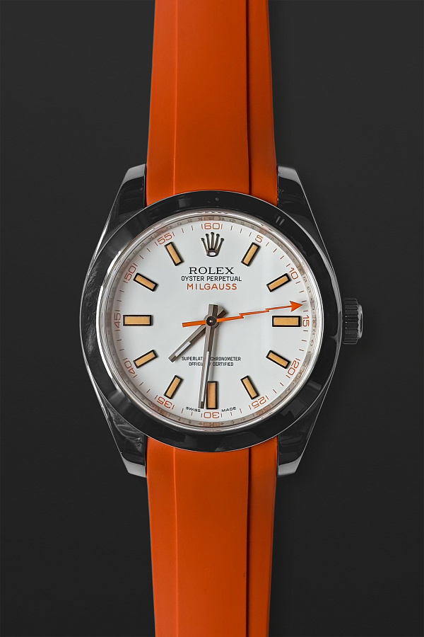 Milgauss 116400 White dial