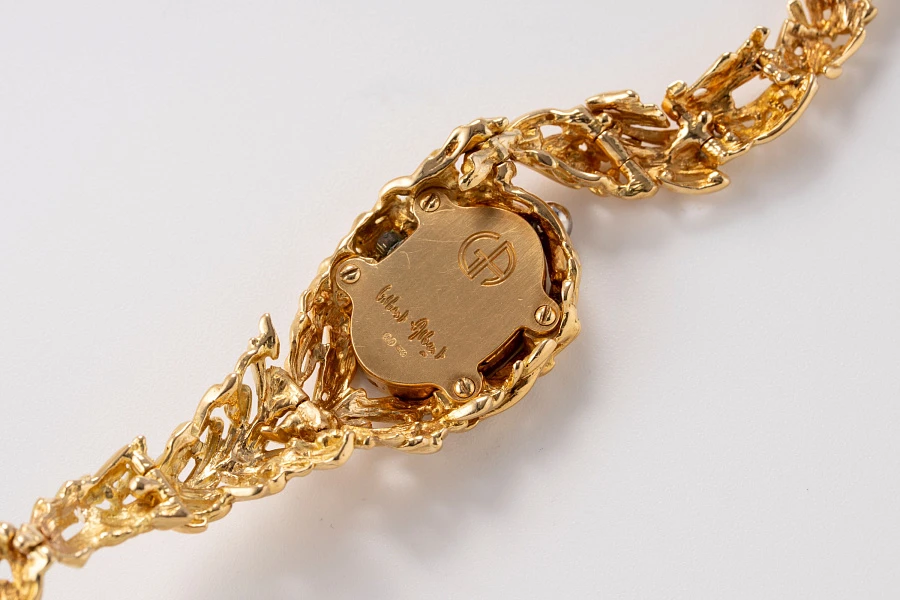Set of a Watch and Complementary Jewelry in 18k Yellow Gold