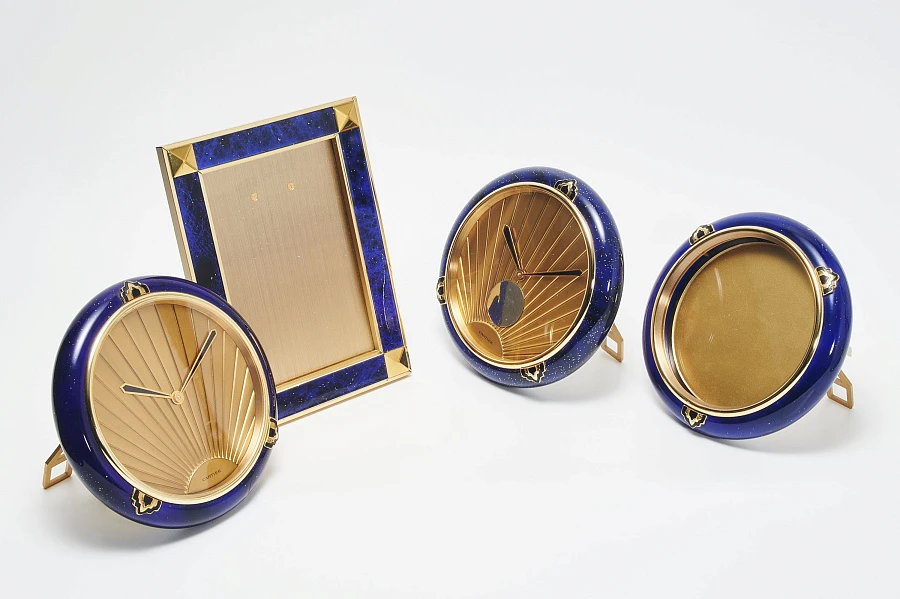 Rectangular and Round Picture Frames & Set of Table Clocks