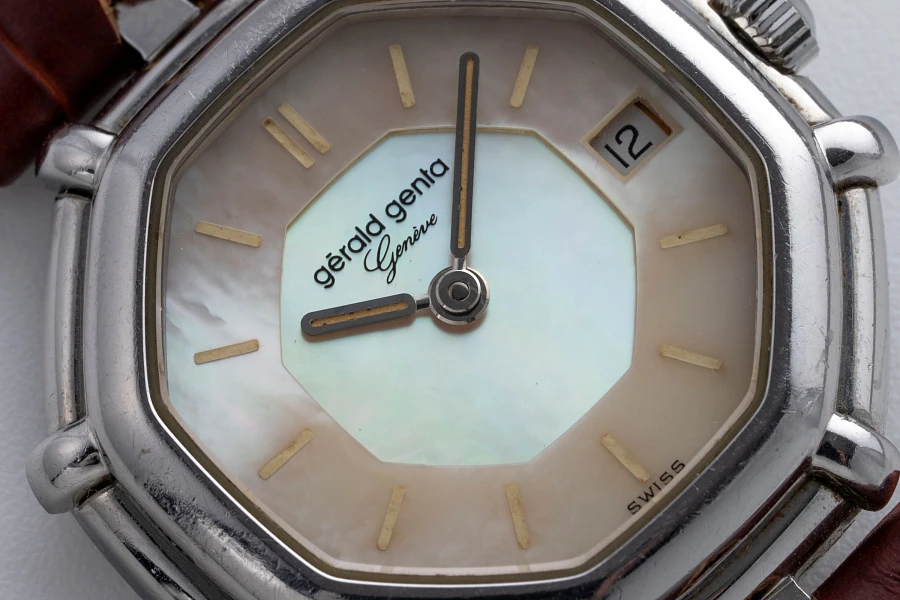 Ladies Watch Ref. G. 2851.7 with Mother of Pearl Dial in Stainless Steel