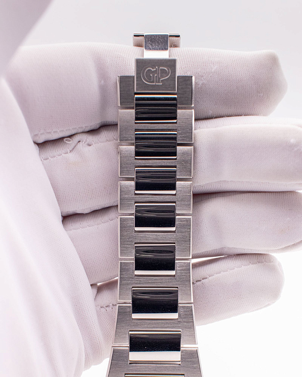 Laureato skeleton