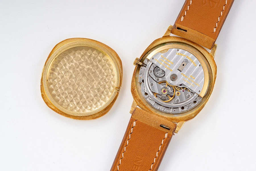 Automatic Angular Ellipse in 18k Yellow Gold