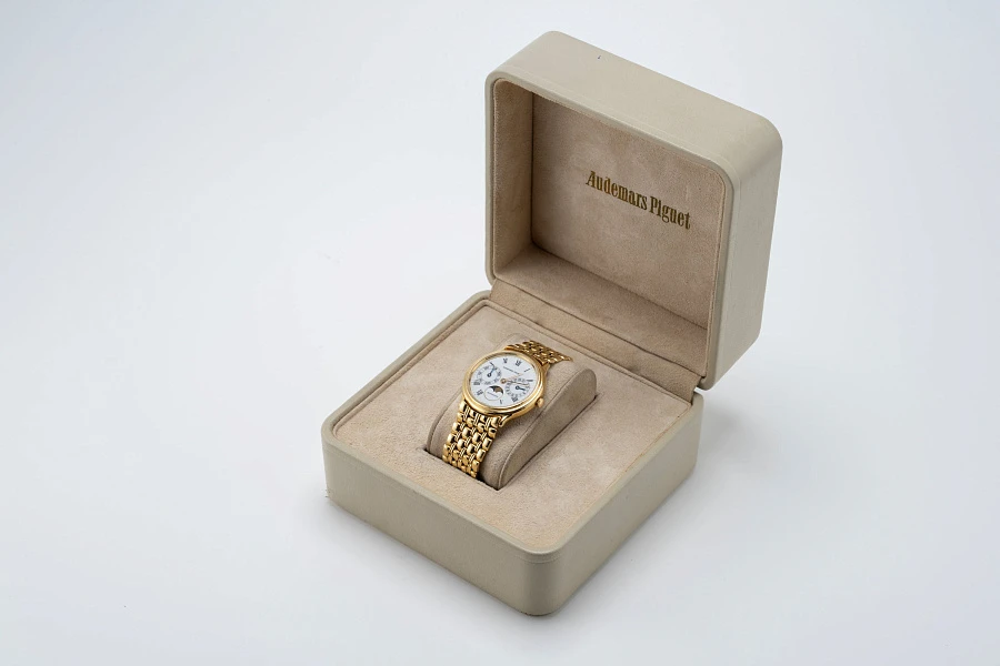 Day-Date Moonphase Ref. 25589BA in 18k Yellow Gold