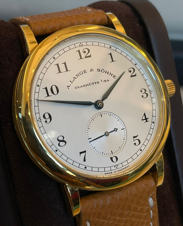 1815 Yellow Gold