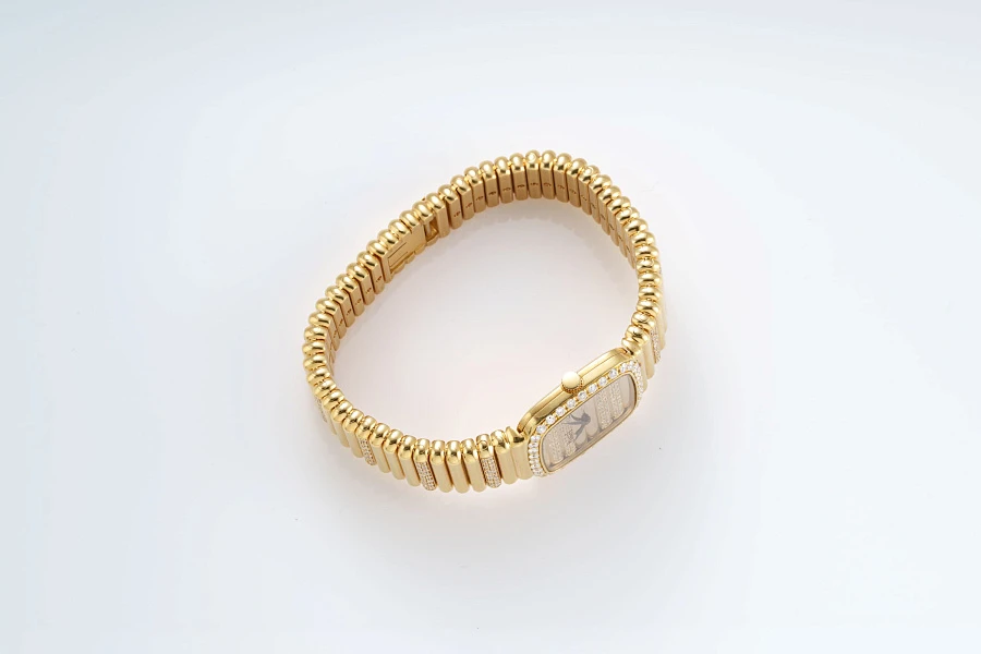 Ladies Watch Ref. 9905 in 18k Yellow Gold