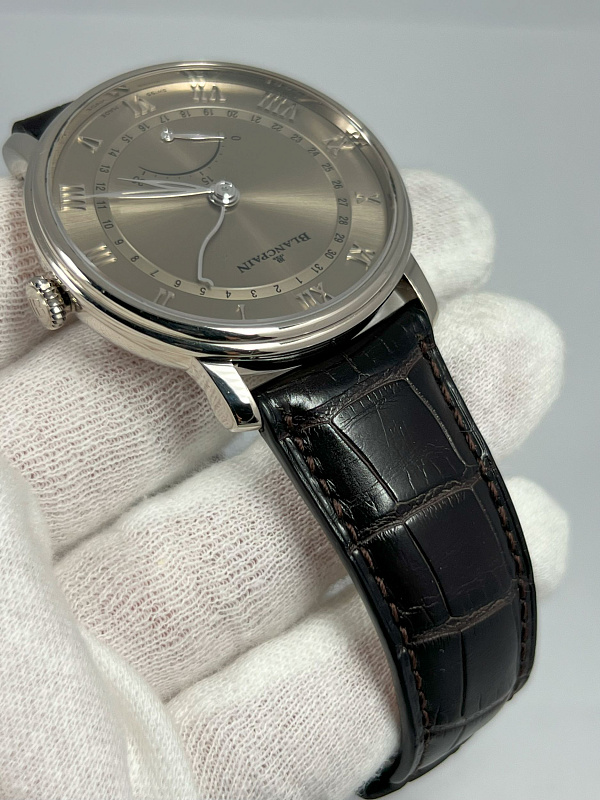 Villeret Ultraplate Seconde Rétrograde White Gold