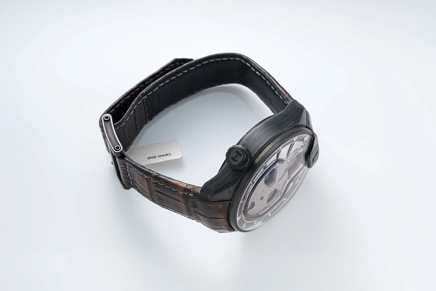 H1 Carbon Skull Arabic Edition
