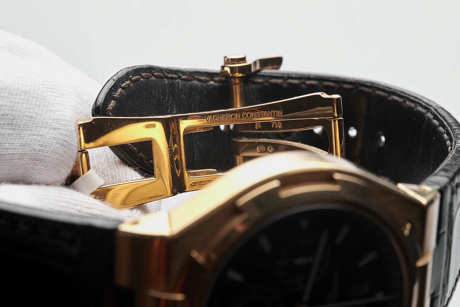 Overseas Chronograph
