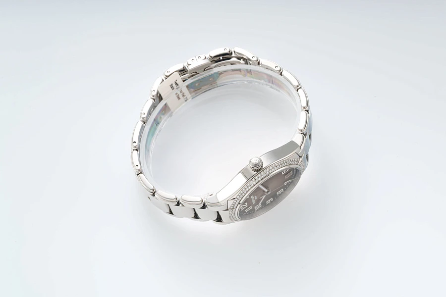 TwentyFour Ref. 7300 in Stainless Steel