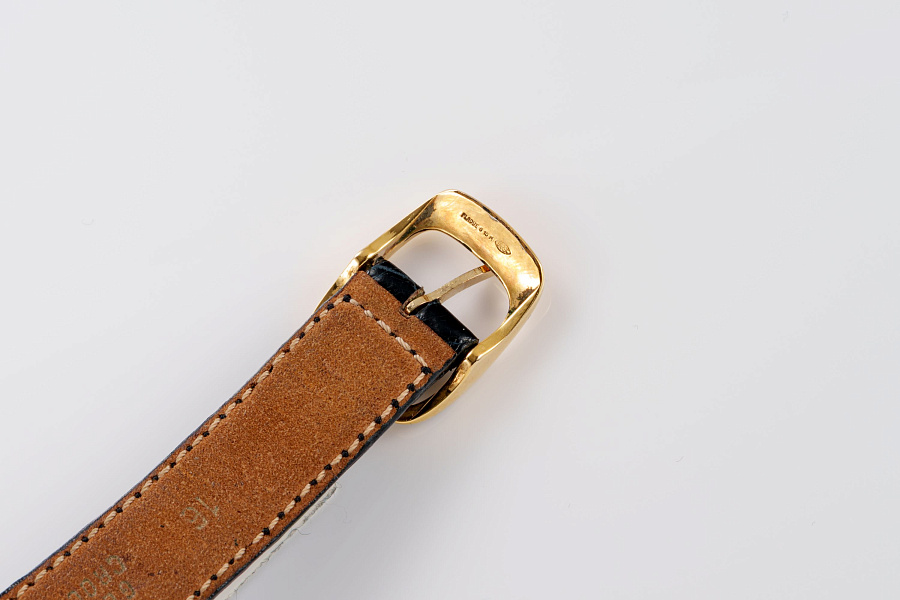 Tank with Tiger Eye Print Dial Ref. 704120 in 18k Yellow Gold