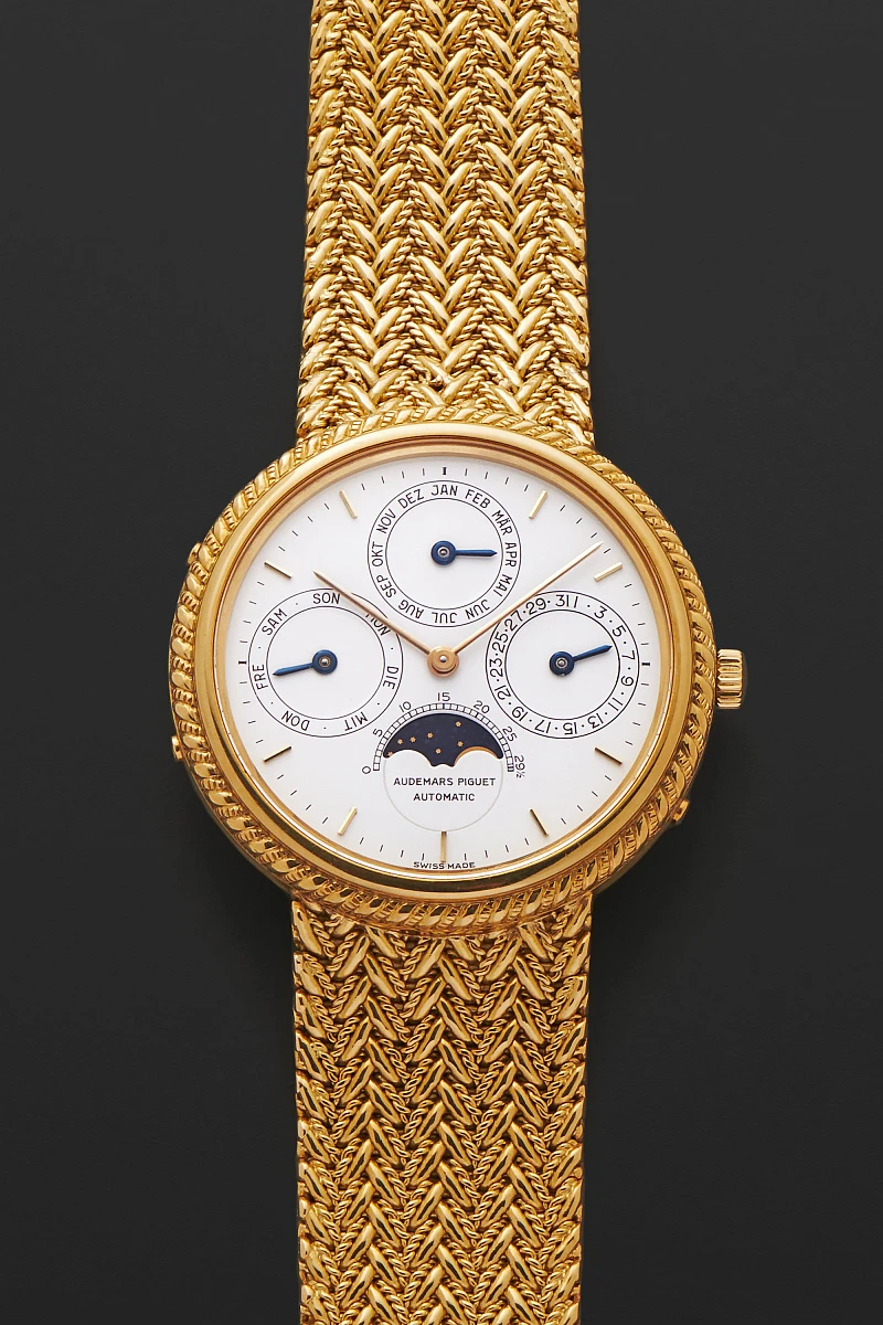 Quantième Perpetual Calendar Ref. 25549BA with Ornate Bracelet in 18k Yellow Gold