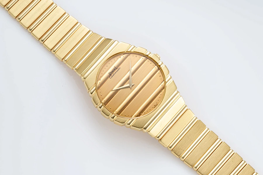 Polo Automatic Ref. 5661C701 in 18k Yellow Gold