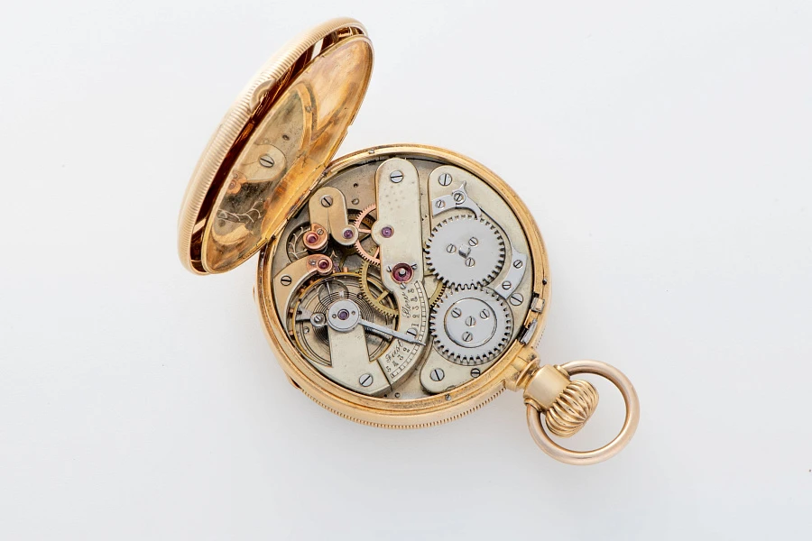 Pocket Watch in 18k Yellow Gold