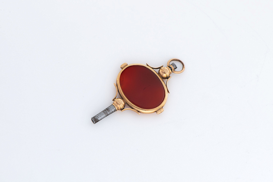 Pocket Watch Chain in 18k Yellow Gold with Key