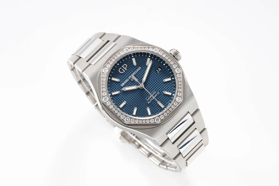 Laureato Diamonds Ref. 81005D11A431-11A in Stainless Steel