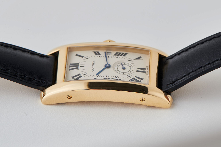 Tank Américaine Quartz in 18k Yellow Gold