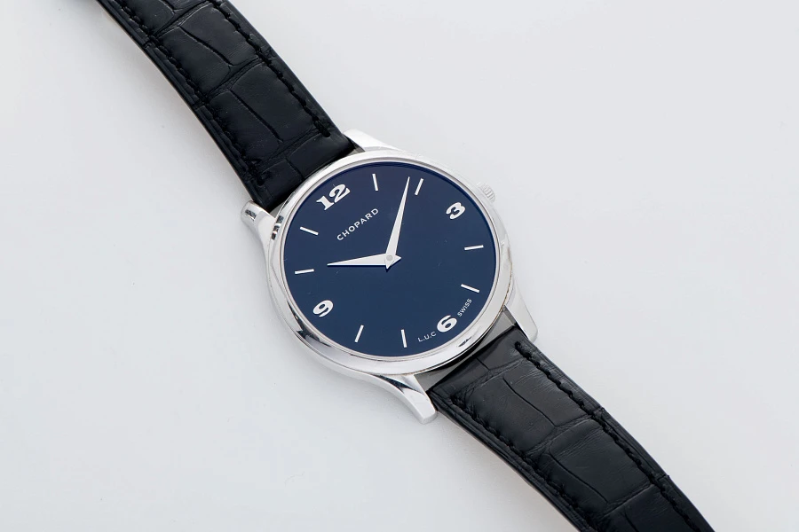 L.U.C Ultra Thin Watch with Micro Rotor Ref. 16/1902 in 18k White Gold