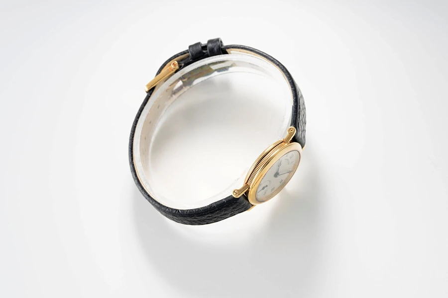 Classique Ladies Watch in 18k Yellow Gold