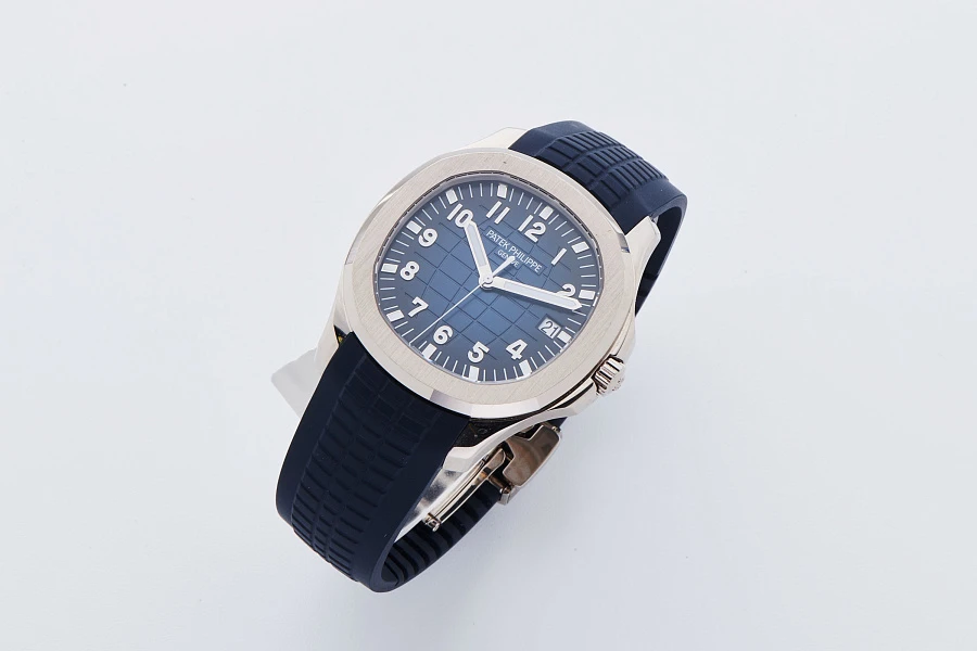 Blue Dial Aquanaut Ref. 5168G in 18k White Gold