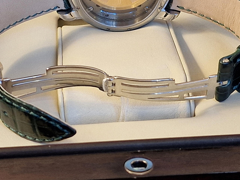 Millenary 4101