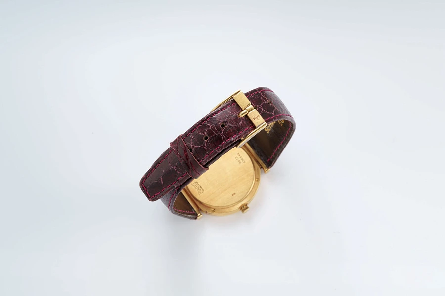Polo Quartz Ref. 8673 in 18k Yellow Gold