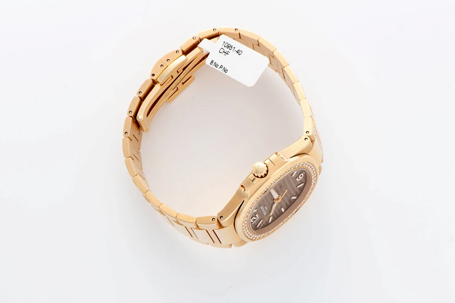 Nautilus Ref. 7010 in 18k Rose Gold